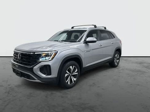 Used 2024 Volkswagen Atlas Cross Sport SE FWD image 8
