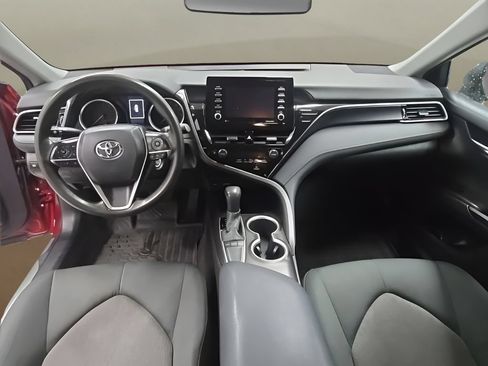 Used 2022 Toyota Camry LE FWD image 21