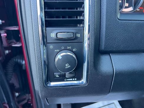 Used 2017 RAM 1500 Laramie w/ Convenience Group image 30