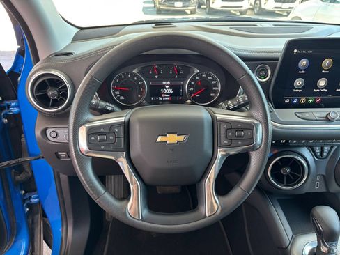 Used 2025 Chevrolet Blazer LT FWD image 29