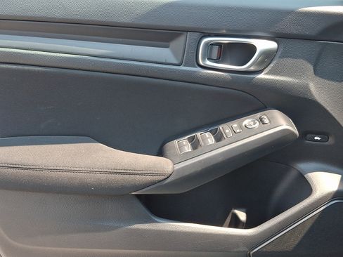 Used 2025 Honda Civic LX image 7