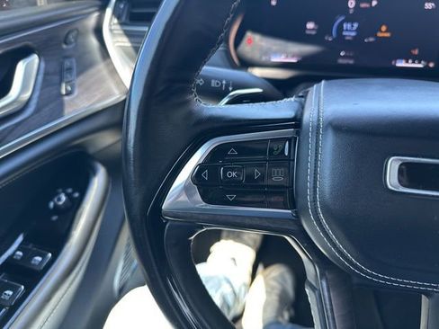 Used 2022 Jeep Grand Cherokee L Overland w/ Advanced Protech Group III image 26