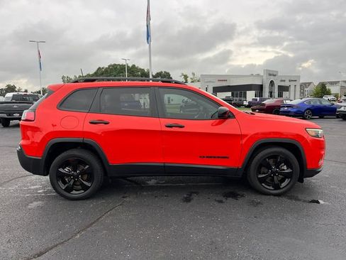 Used 2021 Jeep Cherokee Latitude Plus FWD image 9
