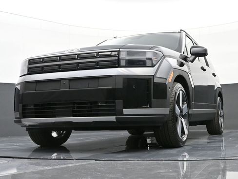 Used 2025 Hyundai Santa Fe Limited image 28