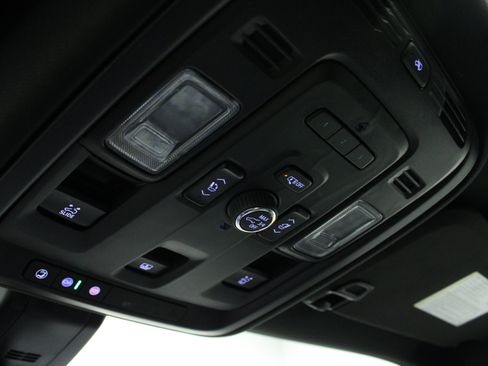 Used 2021 GMC Yukon XL Denali AWD/4WD image 24
