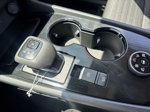 New 2026 Nissan Rogue SV AWD/4WD image 18