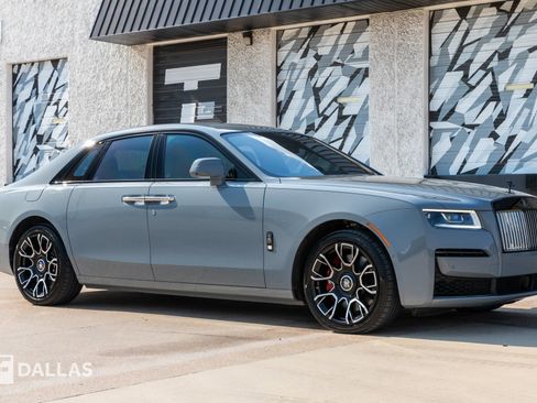 Used 2023 Rolls-Royce Ghost Black Badge w/ Black Badge Ghost Package image 20