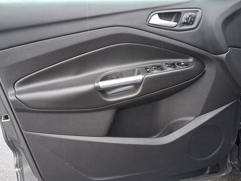 Used 2013 Ford Escape Titanium w/ Class II Trailer Tow Pkg image 12