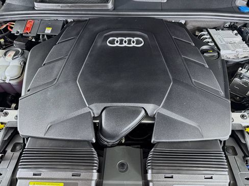 Used 2023 Audi Q7 3.0T Premium w/ Convenience Package AWD/4WD image 30
