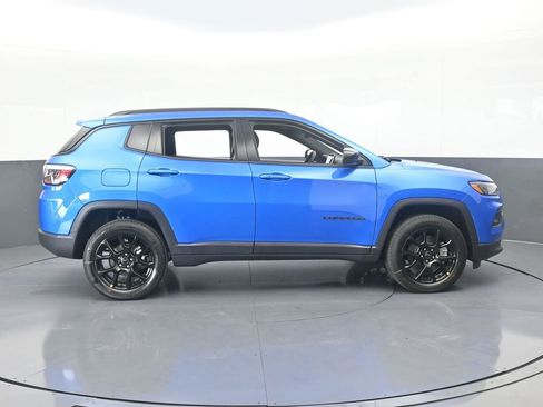 New 2026 Jeep Compass Latitude image 7