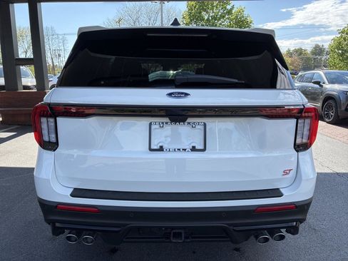 Used 2025 Ford Explorer ST w/ Sun And Sound Package AWD/4WD image 6
