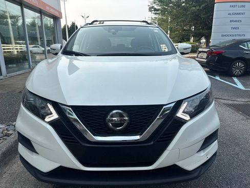 Used 2022 Nissan Rogue Sport SV AWD/4WD image 2