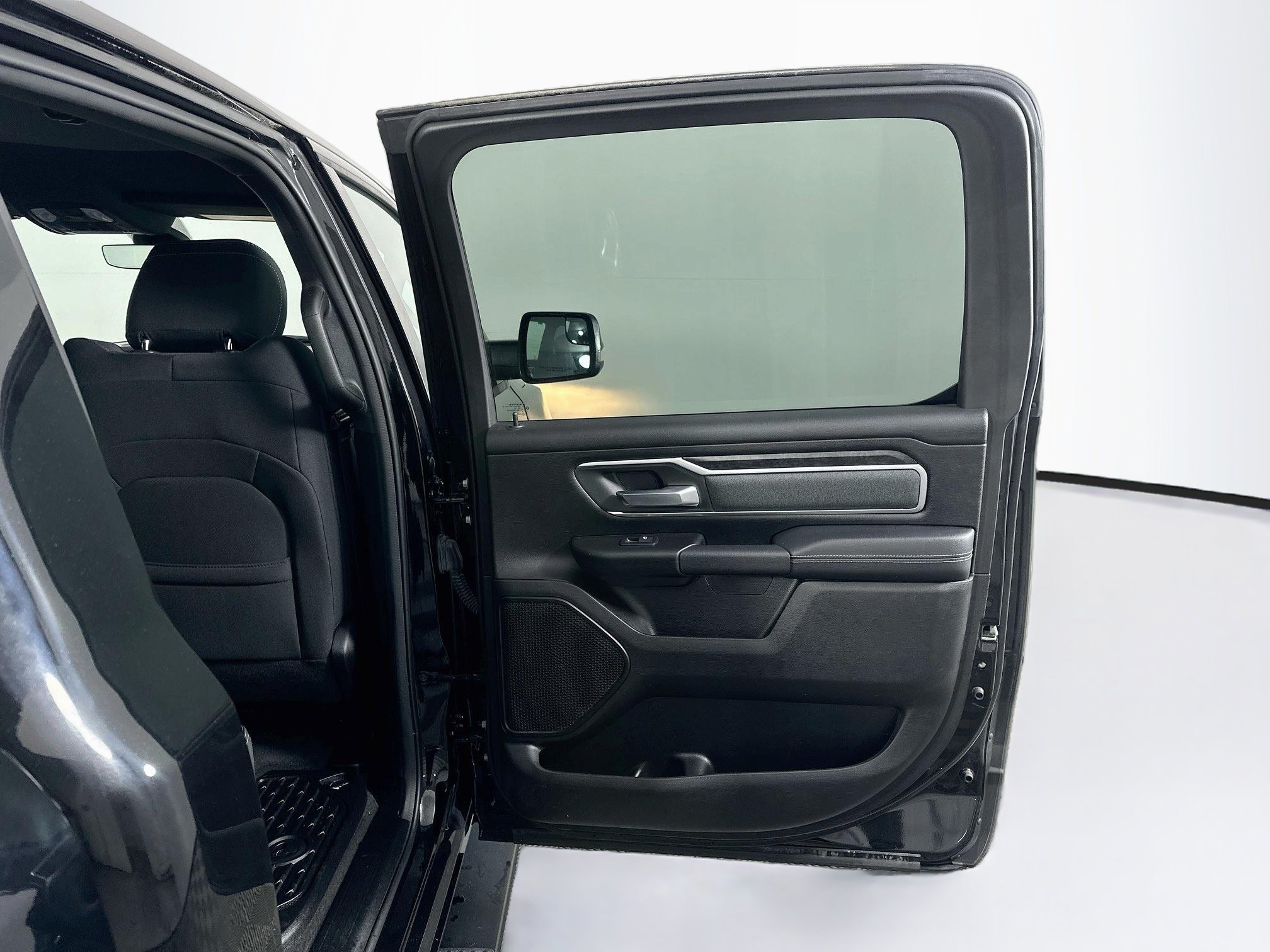 Used 2023 RAM 1500 Big Horn AWD/4WD image 29