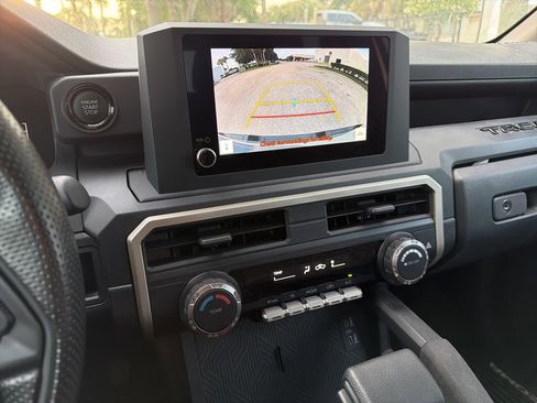 Used 2024 Toyota Tacoma SR AWD/4WD image 9
