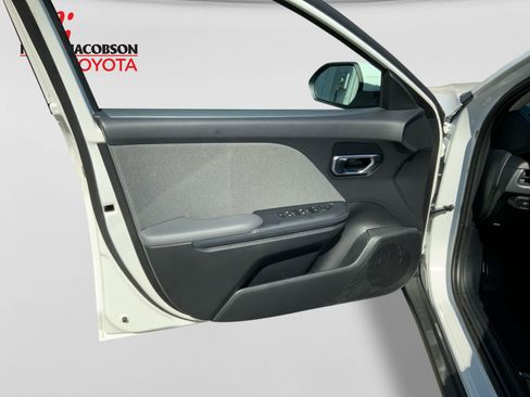 Used 2025 Kia K4 EX FWD image 27