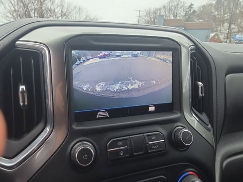 Used 2021 Chevrolet Silverado 1500 RST image 17