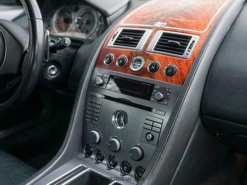 Used 2005 Aston Martin DB9 image 27