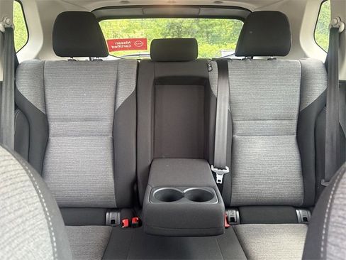 Certified 2022 Nissan Rogue SV image 35