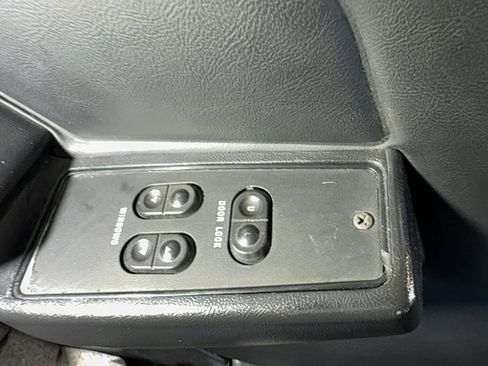 Used 1992 Ford Mustang LX image 46