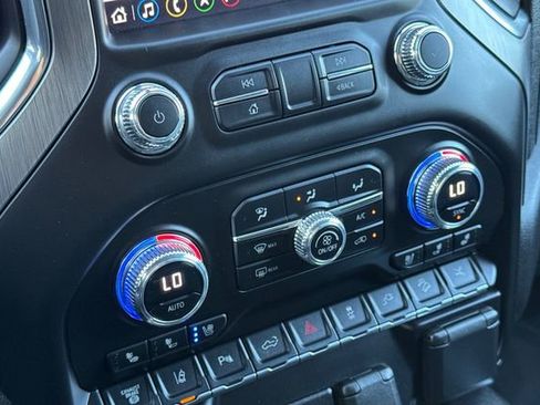 Used 2023 GMC Sierra 2500 Denali w/ Denali Ultimate Package image 31