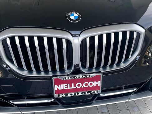 Used 2024 BMW X5 xDrive40i w/ Premium Package AWD/4WD image 31