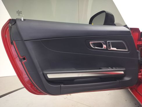 Used 2018 Mercedes-Benz AMG GT S image 16