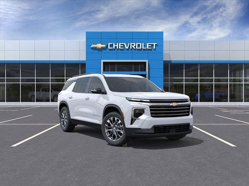 New 2026 Chevrolet Traverse LT image 1