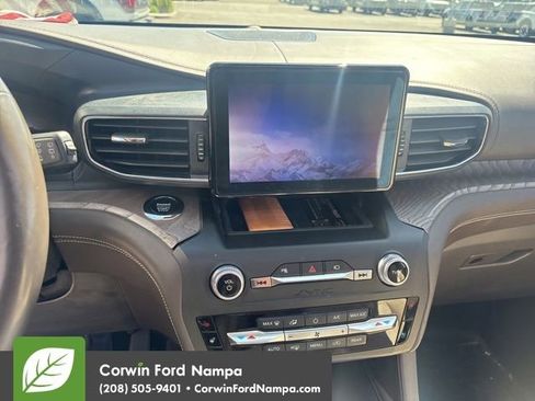 Used 2020 Ford Explorer Platinum AWD/4WD image 12