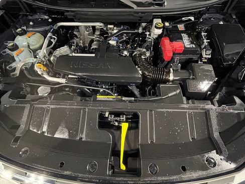 Used 2026 Nissan Rogue SL AWD/4WD image 38