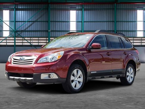 Used 2012 Subaru Outback 2.5i Premium AWD/4WD image 1