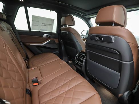 Used 2026 BMW X5 xDrive50e w/ Executive Package image 27