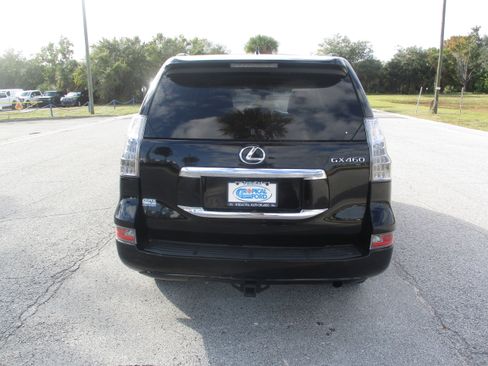 Used 2018 Lexus GX 460 image 6