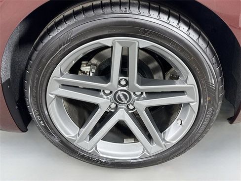 Used 2025 Nissan Z Sport w/ Floor Mat Package image 26