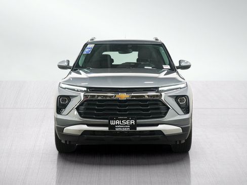Used 2025 Chevrolet TrailBlazer LT w/ Convenience Package AWD/4WD image 8