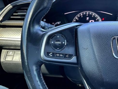 Used 2018 Honda Civic Sport image 10