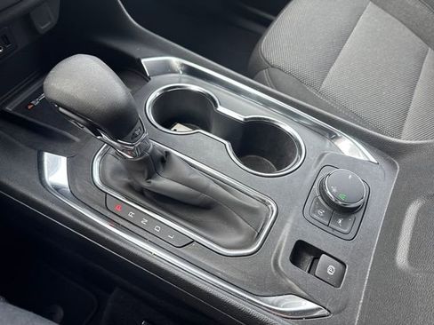 Used 2023 Chevrolet Traverse LT image 28