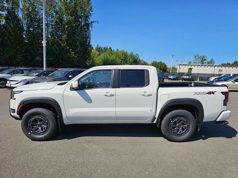 New 2026 Nissan Frontier PRO-4X w/ Tow Package AWD/4WD image 8