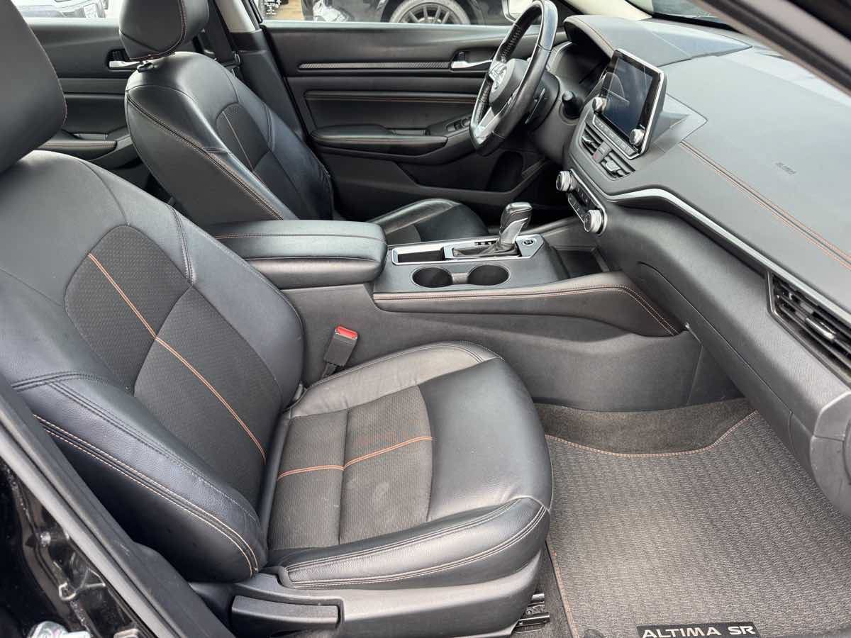 Used 2021 Nissan Altima 2.5 SR FWD image 16