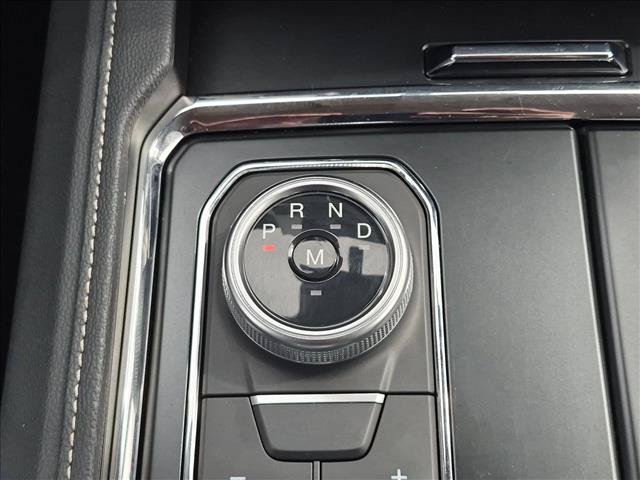 Used 2024 Ford Expedition Max XLT AWD/4WD image 12