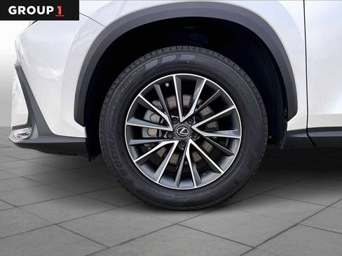 Used 2023 Lexus NX 250 FWD w/ Towing Package (2000 Lbs) image 9