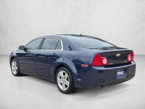 Used 2011 Chevrolet Malibu LS FWD image 15