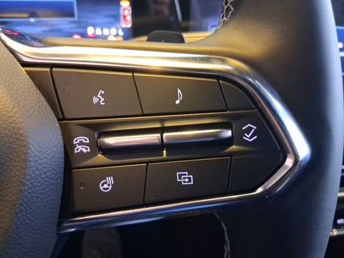 New 2026 Chevrolet Traverse High Country w/ LPO, Floor Liner Package AWD/4WD image 7