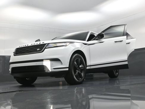 Used 2026 Land Rover Range Rover Velar S AWD/4WD image 29