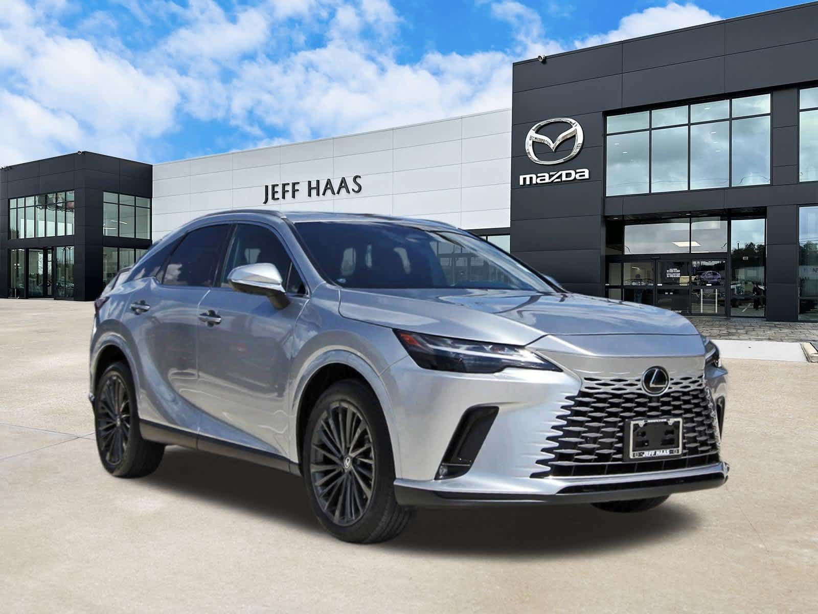 Used 2025 Lexus RX 350 Premium w/ Convenience Package FWD image 4