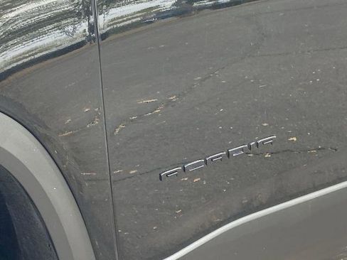 Used 2022 GMC Acadia SLE w/ Driver Convenience Package image 27