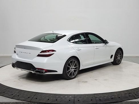 Used 2025 Genesis G70 2.5T RWD image 7