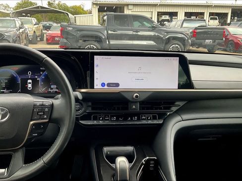 Used 2024 Toyota Crown XLE image 6