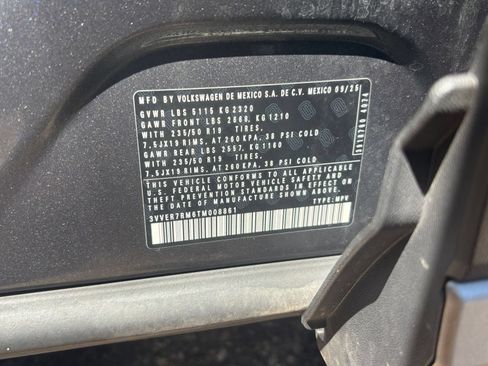 Used 2026 Volkswagen Tiguan SE AWD/4WD image 23