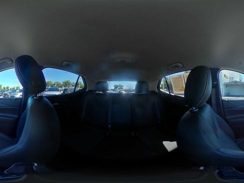 Used 2025 Buick Encore GX Preferred AWD/4WD image 41