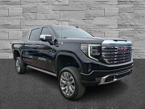 Used 2023 GMC Sierra 1500 Denali w/ Denali Reserve Package image 2